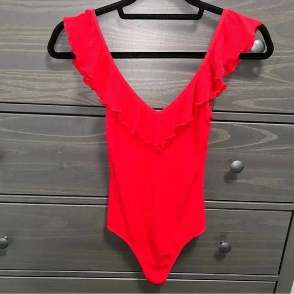 Aritzia -  Wilfred Danette Bodysuit - Picture 2 of 8